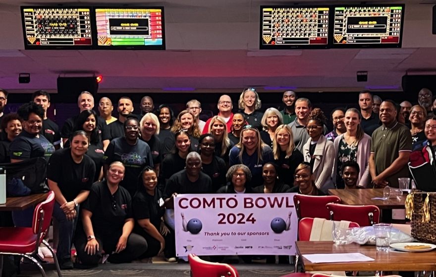 HR COMTO BOWL GROUP PHOTO