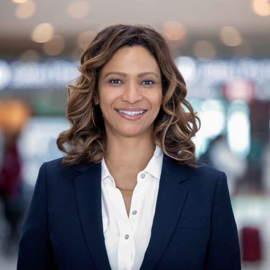 Deborah Flint headshot